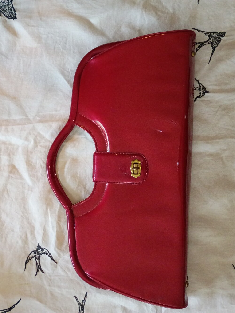 Glossy Red Patent Handle Clutch with Gold-Tone Hardware - Picture 3 of 14